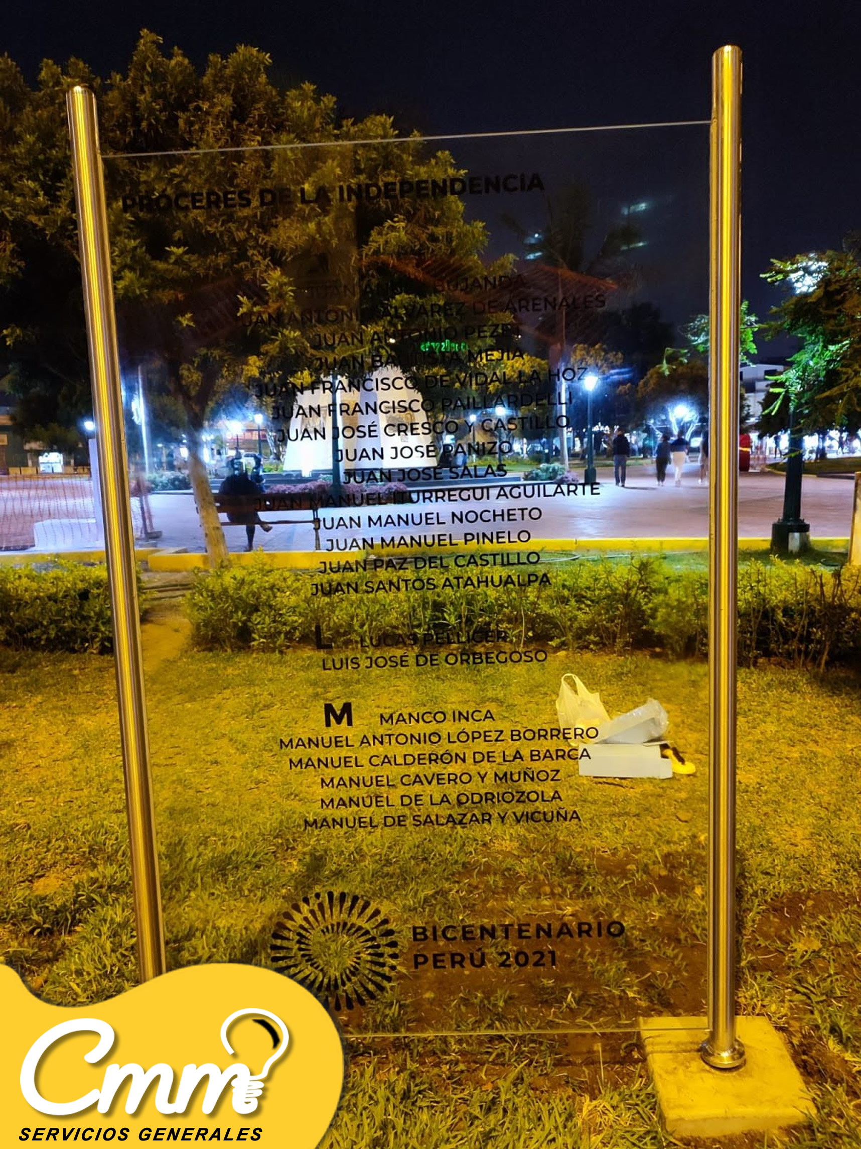 fabricacion de totems publicitarios